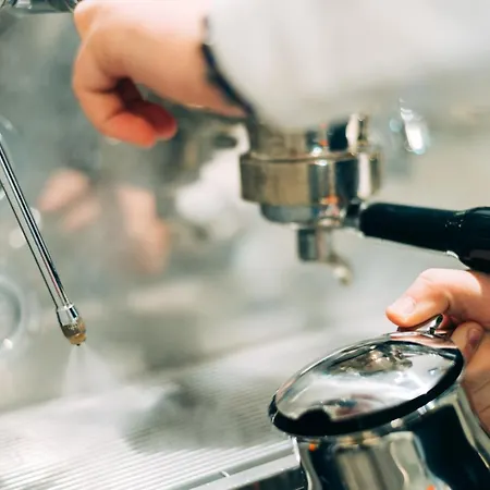 Stela Center 4* Τίρανα