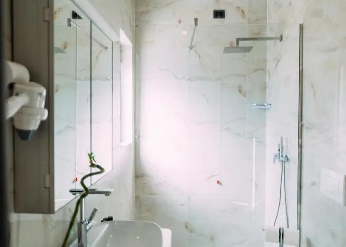 Ξενοδοχείο Stela Center 4*