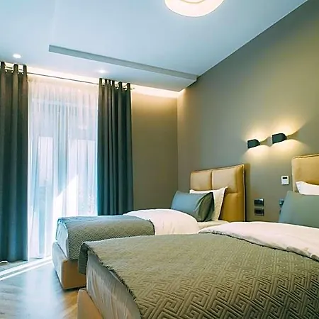 Stela Center מלון 4*