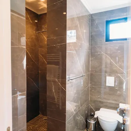 Stela Center Otel Tiran